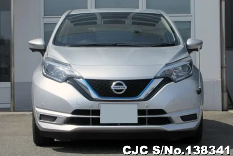 Nissan Note in Silver for Sale Image 2