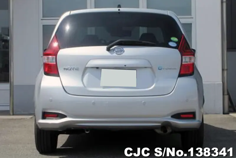 Nissan Note in Silver for Sale Image 3