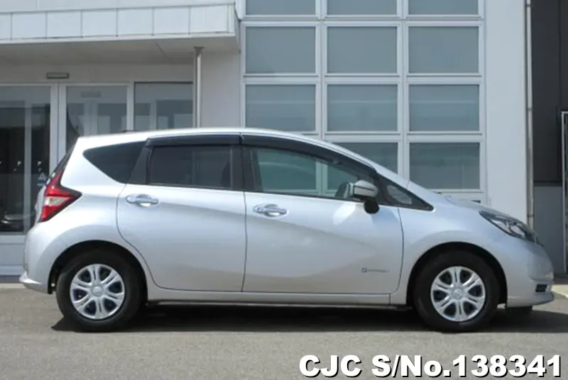 Nissan Note in Silver for Sale Image 4