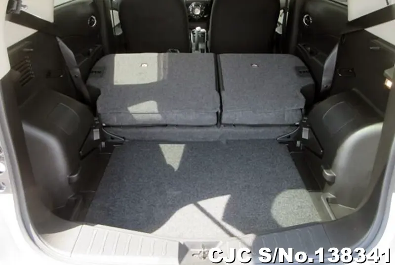 Nissan Note in Silver for Sale Image 6