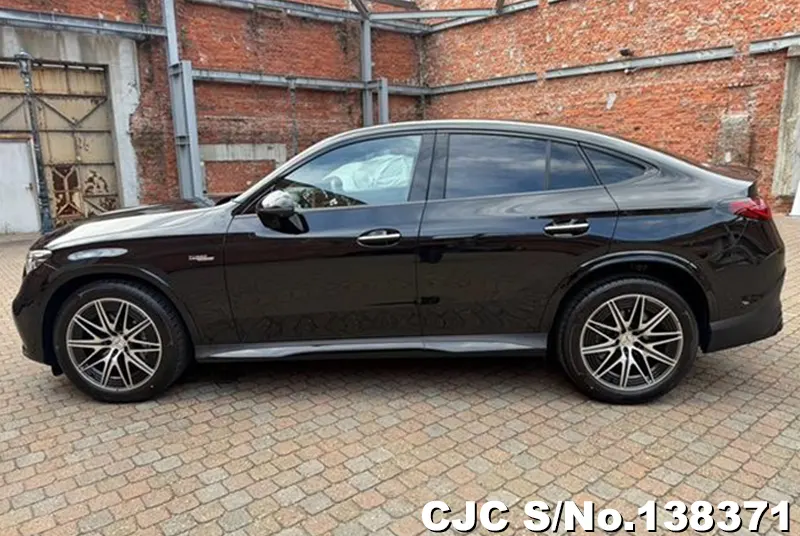 Mercedes Benz GLC Class in Black for Sale Image 3