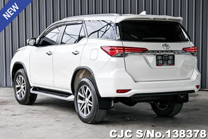 Toyota Fortuner in White for Sale Image 1
