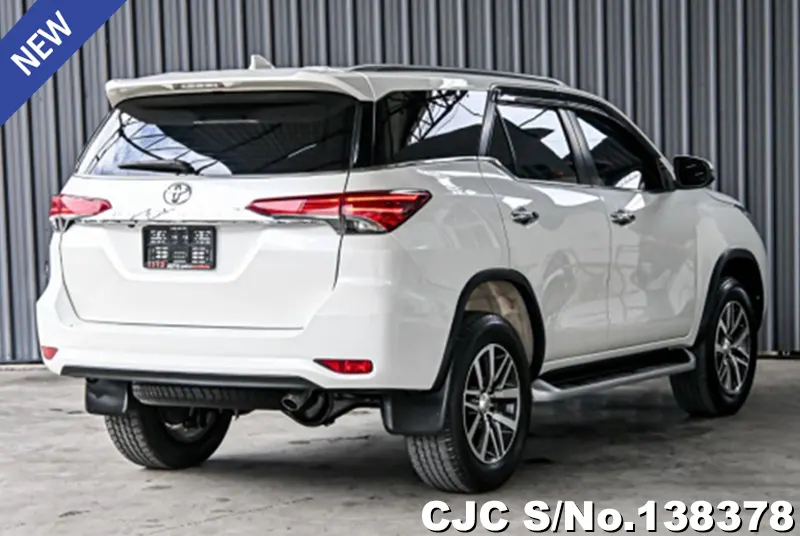 Toyota Fortuner in White for Sale Image 2
