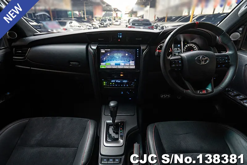 Toyota Fortuner in White for Sale Image 6