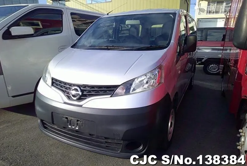 Nissan NV200 in Silver for Sale Image 3