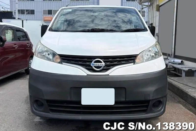 Nissan NV200 in White for Sale Image 4