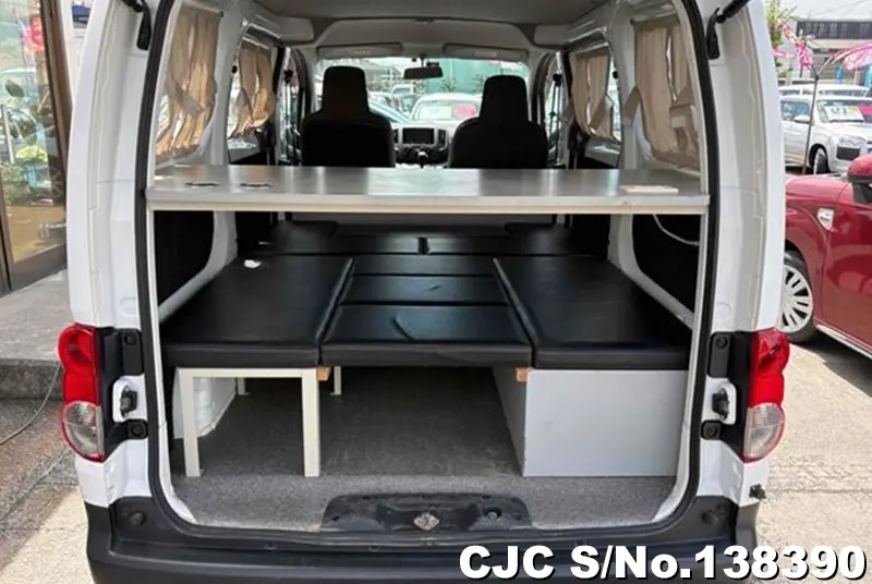 Nissan NV200 in White for Sale Image 6