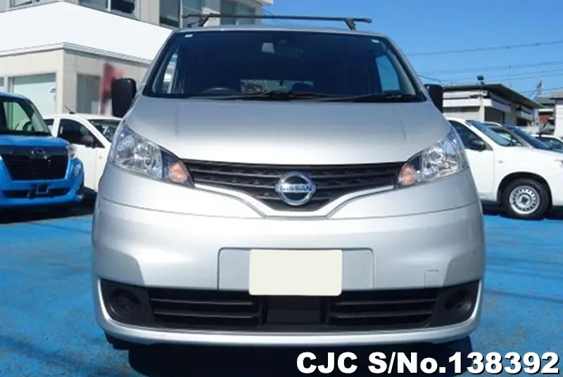 Nissan NV200 in Silver for Sale Image 4