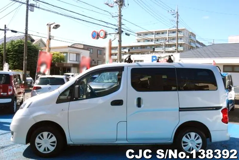 Nissan NV200 in Silver for Sale Image 7