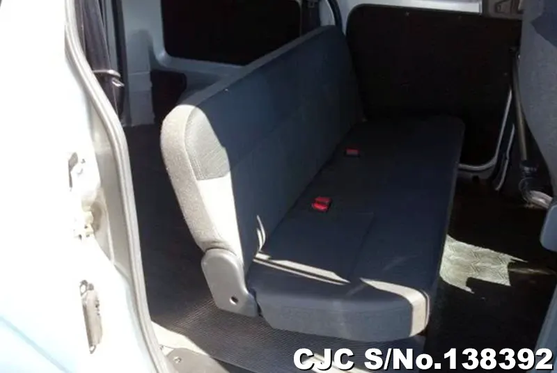 Nissan NV200 in Silver for Sale Image 16