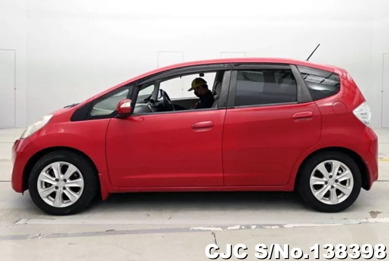 Honda Fit in Red for Sale Image 7