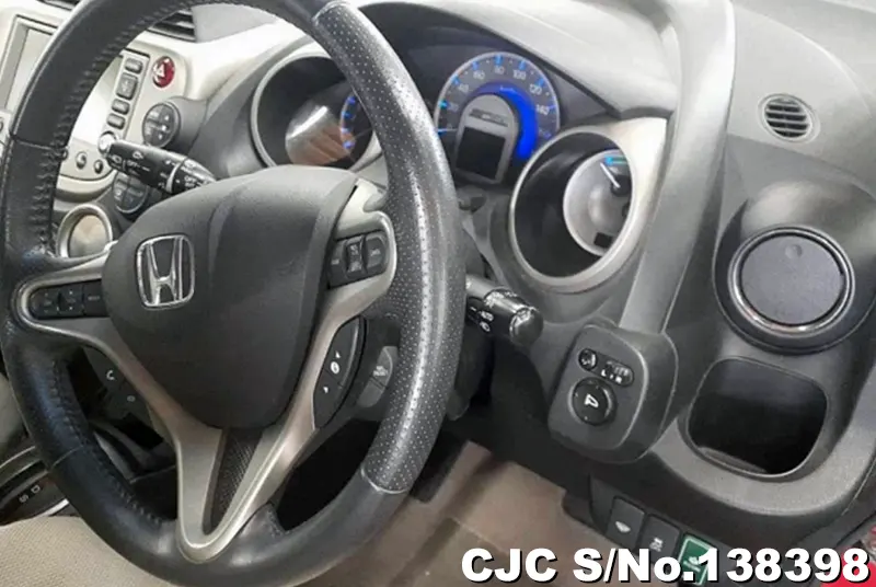 Honda Fit in Red for Sale Image 8