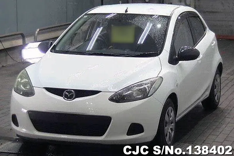 Mazda Demio in White for Sale Image 3