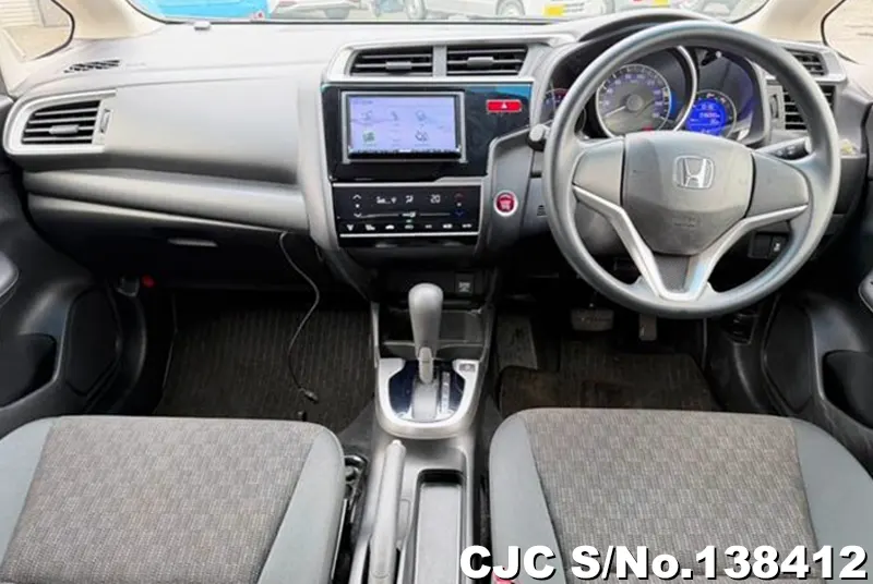 Honda Fit in White for Sale Image 6