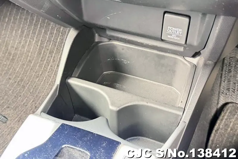 Honda Fit in White for Sale Image 15