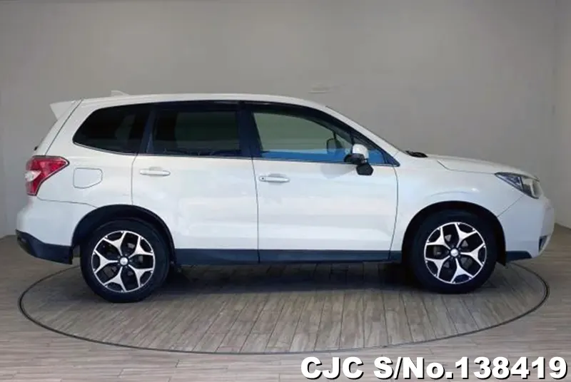 Subaru Forester in White for Sale Image 6