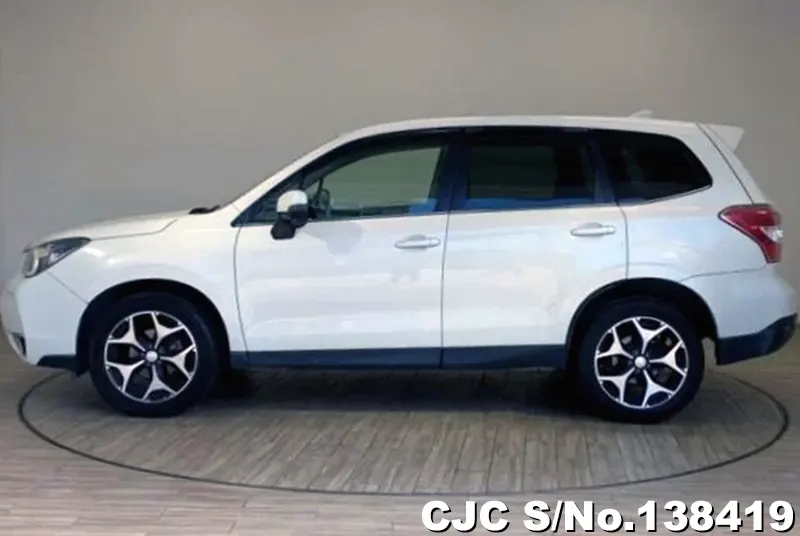 Subaru Forester in White for Sale Image 7