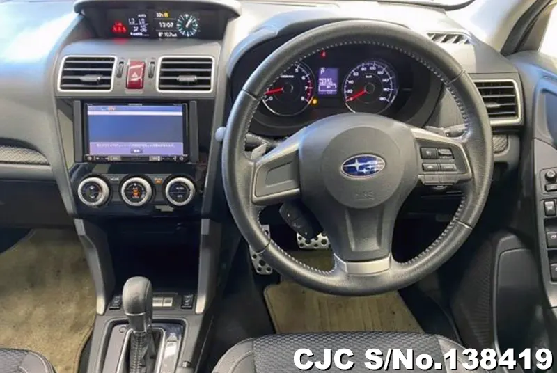 Subaru Forester in White for Sale Image 10