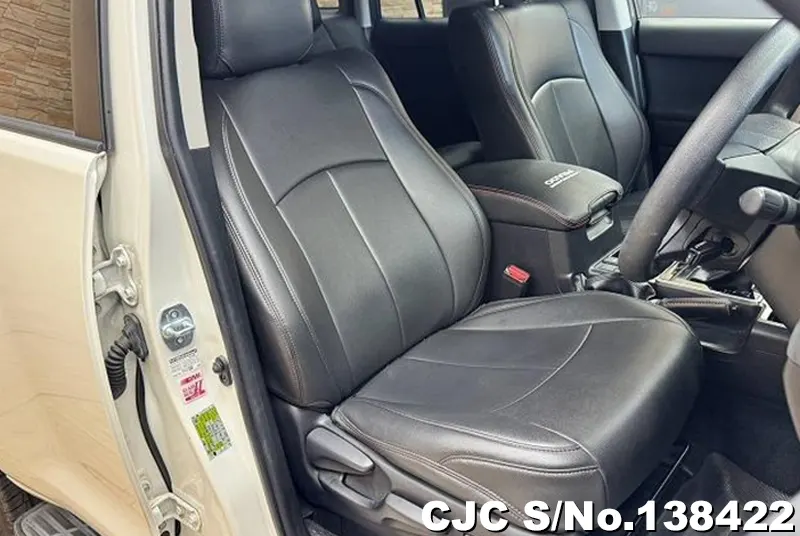 Toyota Land Cruiser Prado in White for Sale Image 11