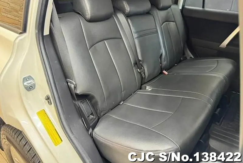 Toyota Land Cruiser Prado in White for Sale Image 13