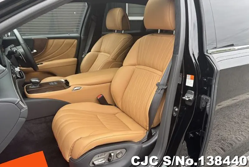 Lexus LS500H in Black for Sale Image 11