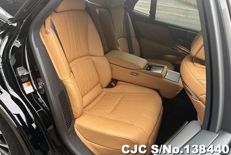 Lexus LS500H in Black for Sale Image 14