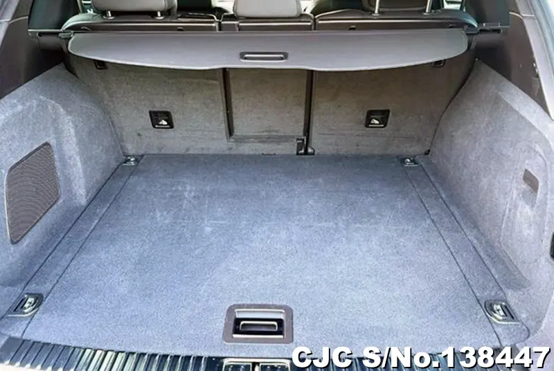 Porsche Cayenne in White for Sale Image 8