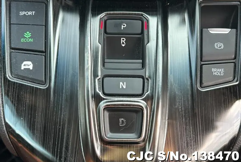 Honda CRV in White for Sale Image 6