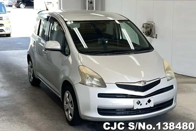 Toyota / Ractis 2007