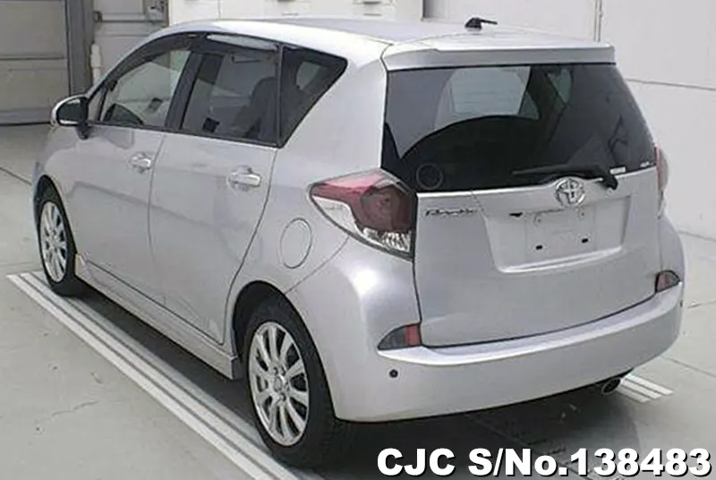 Toyota Ractis in Silver for Sale Image 1