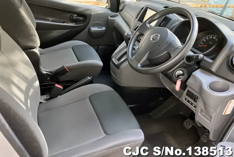 Nissan NV200 in Silver for Sale Image 6