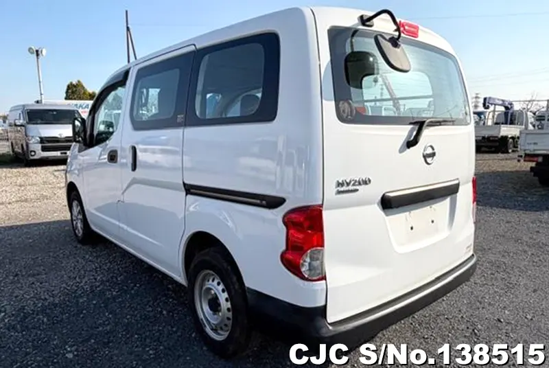 Nissan NV200 in White for Sale Image 1