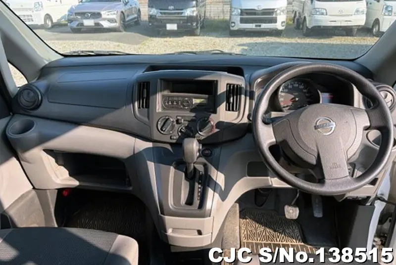 Nissan NV200 in White for Sale Image 9