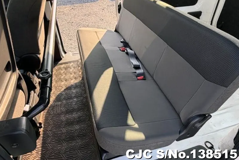 Nissan NV200 in White for Sale Image 11
