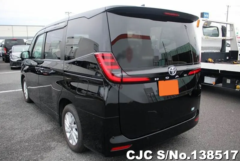 Toyota Noah in Black for Sale Image 1