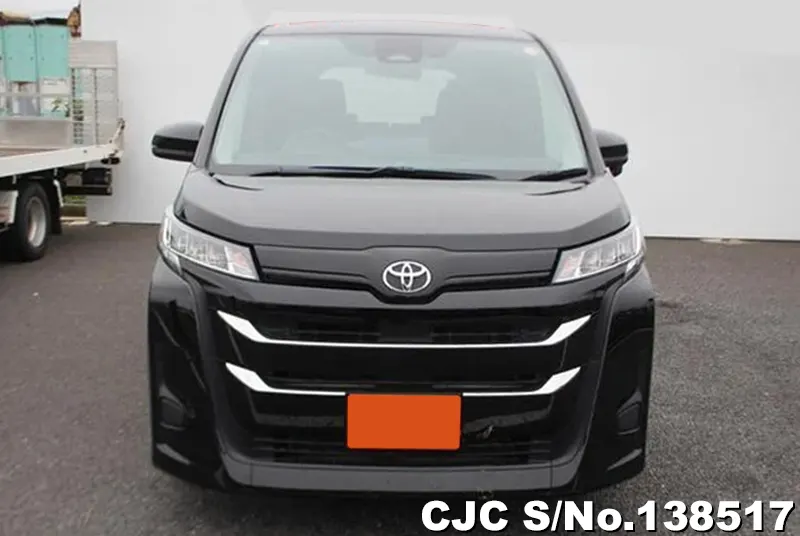 Toyota Noah in Black for Sale Image 4