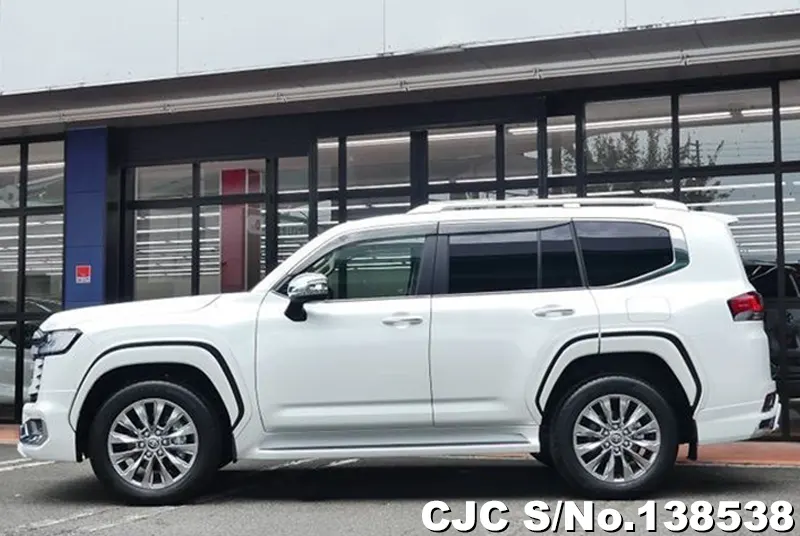 Toyota Land Cruiser in Pearl for Sale Image 7