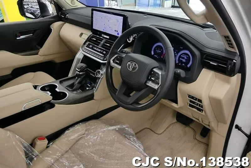 Toyota Land Cruiser in Pearl for Sale Image 10