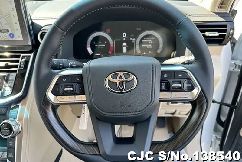 Toyota Land Cruiser in Pearl for Sale Image 11