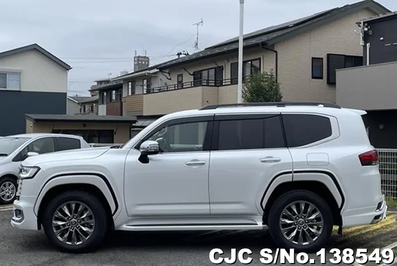 Toyota Land Cruiser in Pearl for Sale Image 6