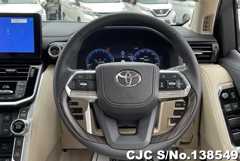 Toyota Land Cruiser in Pearl for Sale Image 8
