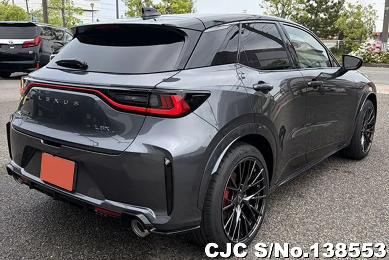 Lexus LBX in Gray for Sale Image 2