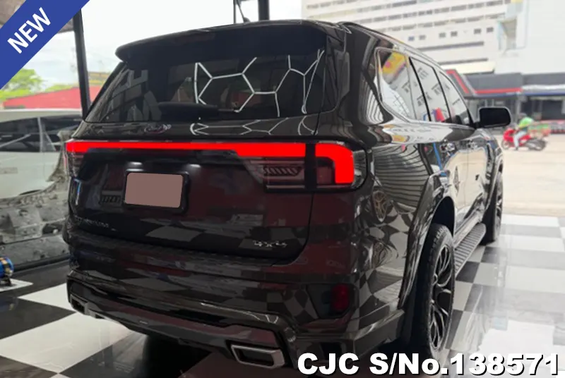 Ford Everest in Brown for Sale Image 2