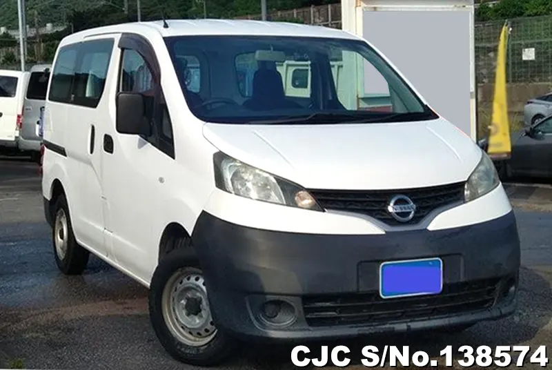 Nissan / NV200 2015