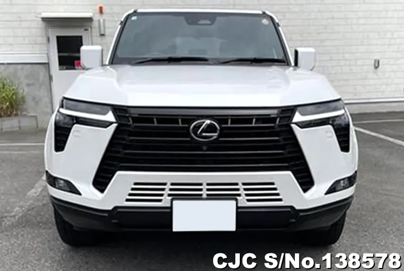 Lexus GX 550 in Pearl for Sale Image 4