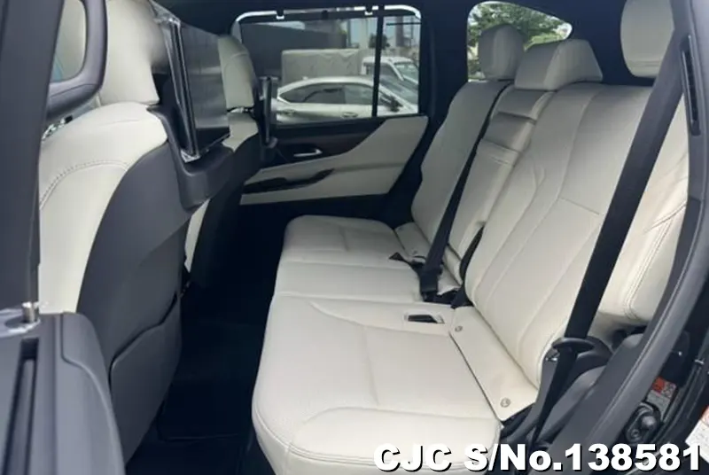 Lexus LX700H in Black for Sale Image 4