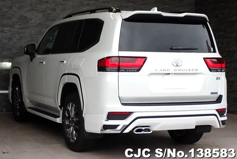 Toyota Land Cruiser in Pearl for Sale Image 1