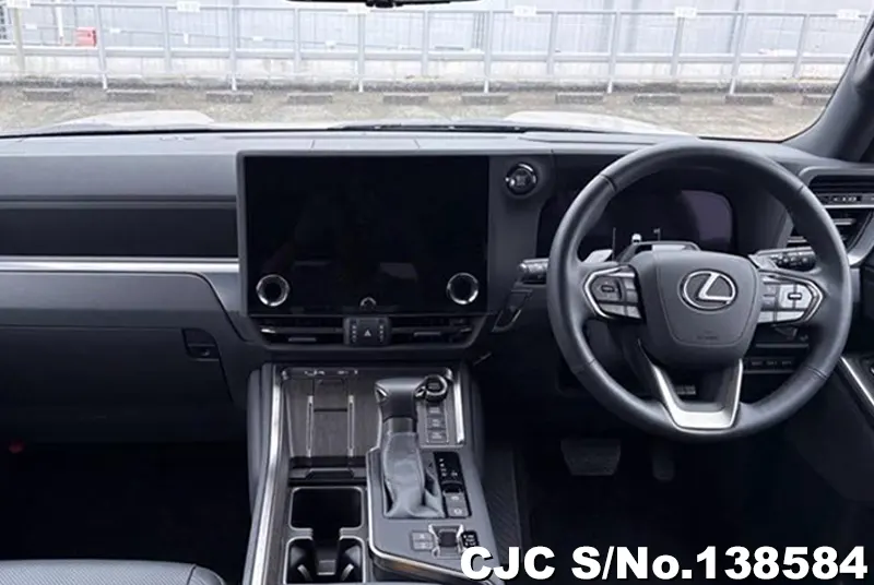 Lexus GX 550 in Brown for Sale Image 5