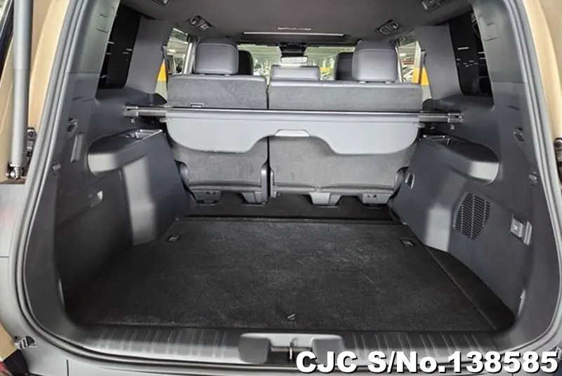 Lexus GX 550 in Brown for Sale Image 2