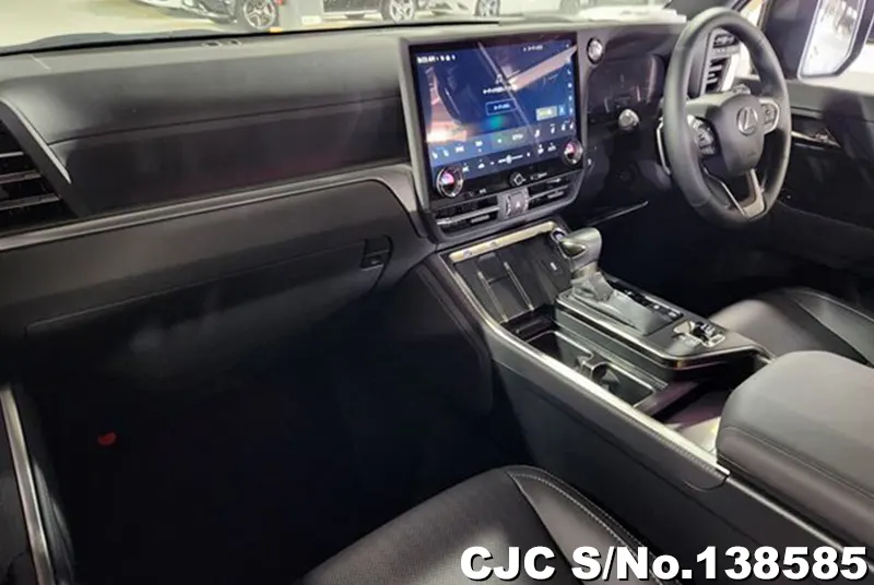Lexus GX 550 in Brown for Sale Image 4
